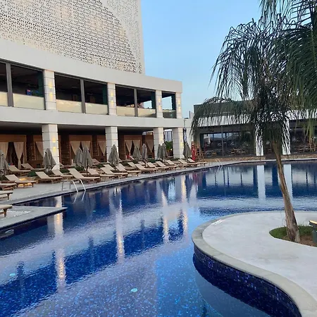 Grand Sapphire Casino And Residents *